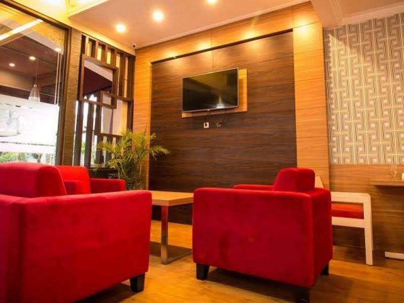 Amellia Pasteur Hotel